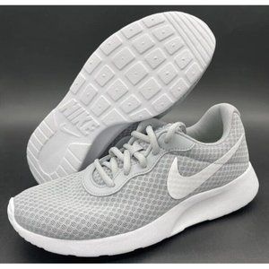 Nike TANJUN Womens Grey White DJ6257-003 Athletic Running Sneakers Shoes Sz 7.5